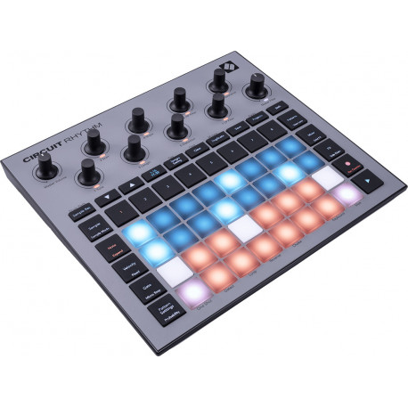 Novation CIRCUIT-RTM - Boîte à rythme Circuit Rhythm à matrice RGB 32 Pads