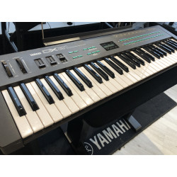 Synthetiseur FM Yamaha DX21 61 NON dynamiques